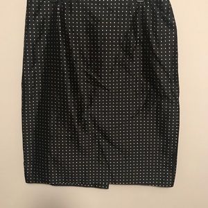 NWT Escada skirt size 16 knee length 100% satin